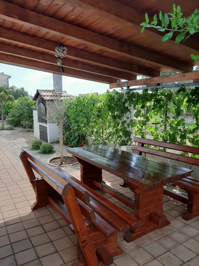 Apartment Maslina Biograd Na Moru Εξωτερικό φωτογραφία