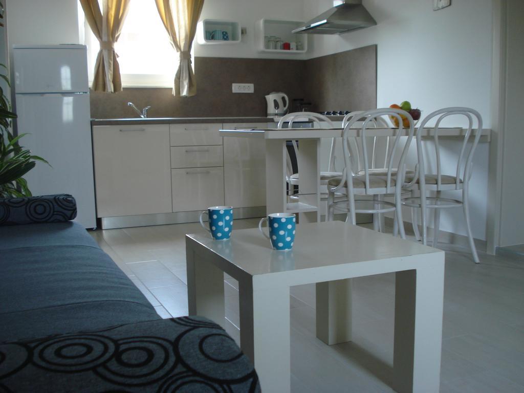 Apartment Maslina Biograd Na Moru Δωμάτιο φωτογραφία